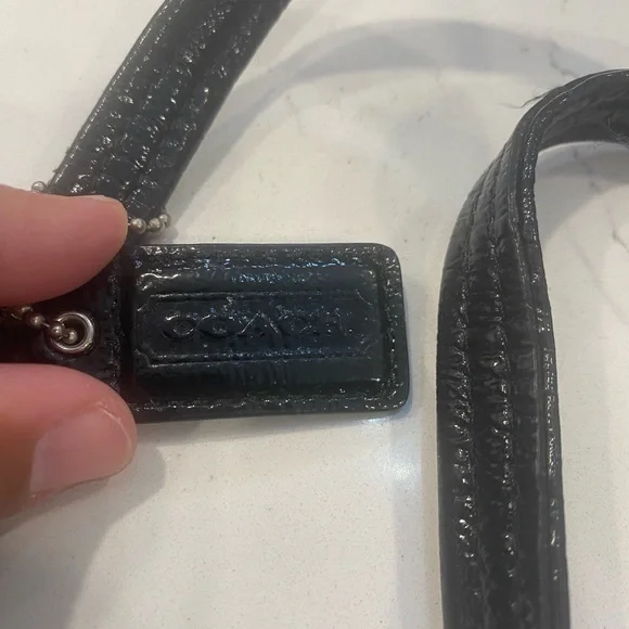 Authentic black and white Coach bag - Picture 4 of 4